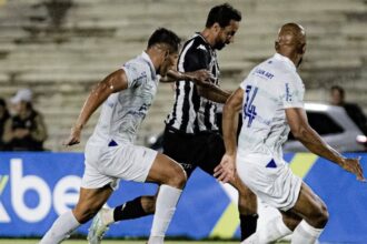 Serra Branca bate Botafogo-PB e abre vantagem na semifinal do Paraibano