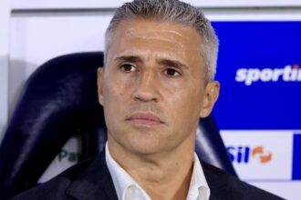 Mudanças de Crespo no meio-campo atrapalharam São Paulo contra o Palmeiras, diz PVC