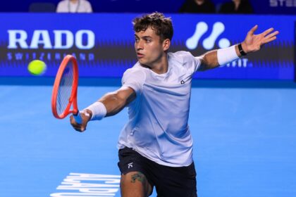 Cobolli atinge 15º lugar após título no México e lidera avanços no ranking da ATP