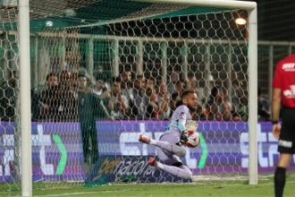 Éverson alcança 20 pênaltis defendidos pelo Atlético-MG após vitória sobre o América-MG