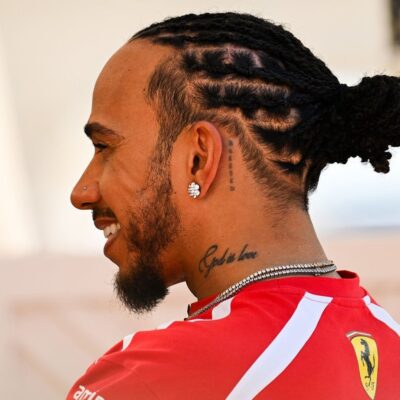 Brundle aposta em regulamento de 2026 para recolocar Hamilton e Ferrari na briga pelo título