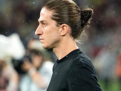 Flamengo demite técnico Filipe Luís e amplia crise interna no clube