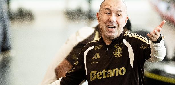 Leonardo Jardim age para diminuir tensão interna e externa no Flamengo