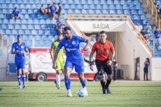 Wendel Júnior ressalta foco do Confiança antes do primeiro clássico da final do Sergipano