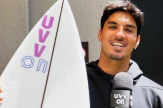 Universidade Vila Velha negocia para estampar marca no bico da prancha de Gabriel Medina
