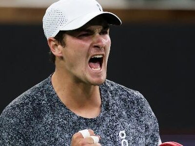 João Fonseca encara Jannik Sinner nas oitavas de Indian Wells às 22h