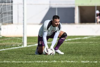 Santa Cruz deve dispensar até dez jogadores na reformulação do elenco