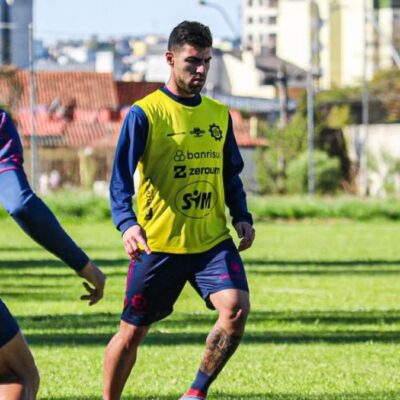 Santa Cruz negocia envio de Ianson ao Caxias e chegada de ex-Confiança Thiago Ennes