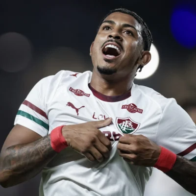 Fluminense supera Remo em Belém, põe fim a jejum e cola na liderança