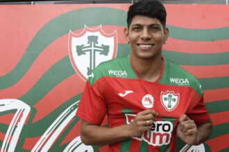 Vitória negocia a chegada do volante Zé Vitor, destaque da Portuguesa