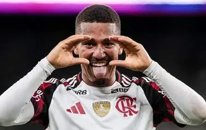 Flamengo projeta faturamento recorde de R$ 467 milhões com patrocínios no uniforme em 2026