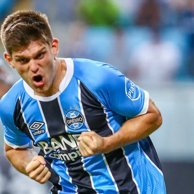 Naturalização de Kannemann libera vaga de estrangeiro no elenco do Grêmio