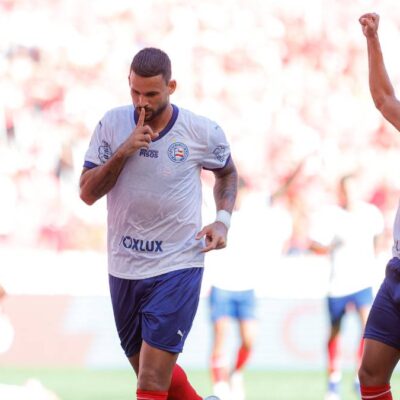 Bahia segura pressão, derrota o Inter em Porto Alegre e segue invicto no Brasileiro