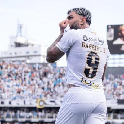 Memphis e Gabigol marcam, Santos resiste com nove jogadores e empata com o Corinthians na Vila Belmiro