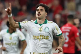 Maurício, do Palmeiras, é chamado por Gustavo Alfaro e vira o sexto atleta que atua no Brasil na seleção paraguaia
