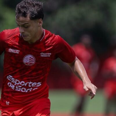 Náutico confirma volta do meia Vitinho por empréstimo do Cruzeiro para a Série B