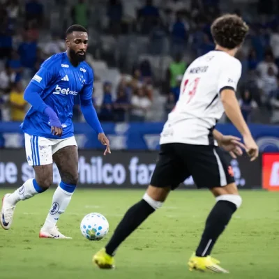 Cruzeiro e Vasco ficam no 3 a 3 em duelo de seis gols e expulsão no Mineirão