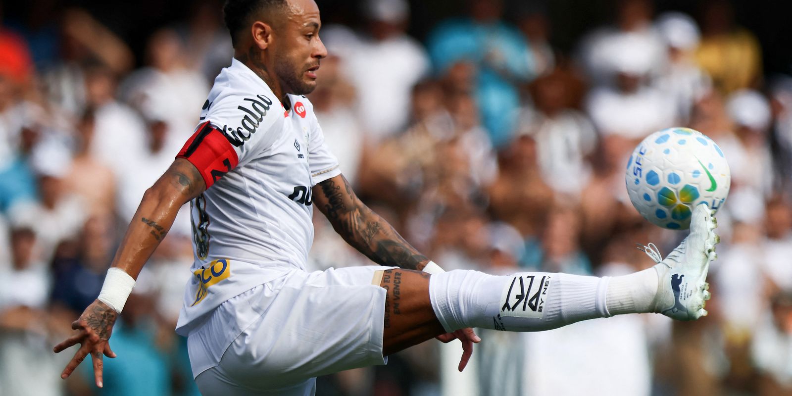 Neymar passa em branco em empate entre Santos e Corinthians e segue sob pressão antes de convocação - Imagem do artigo