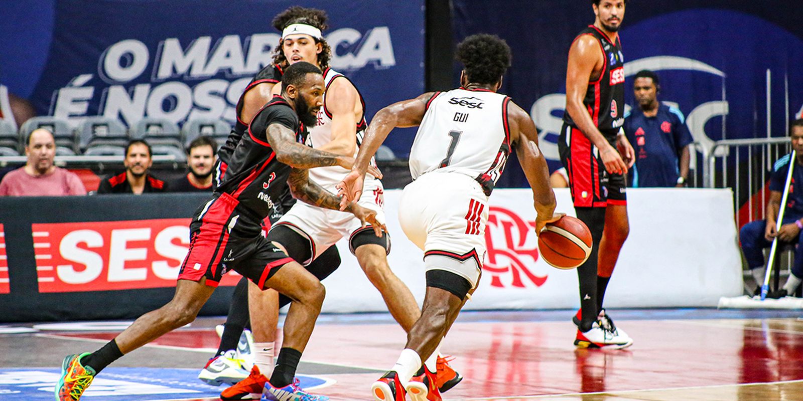 Flamengo e Franca avançam às semifinais da Champions das Américas de basquete - Imagem do artigo