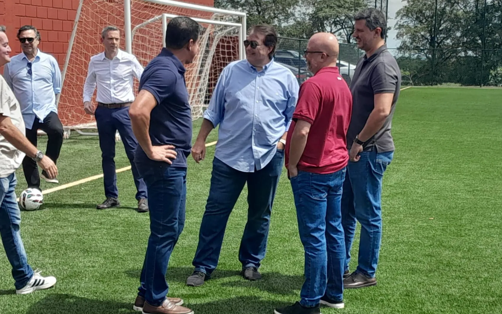 Botafogo-SP ainda busca até três reforços antes do fechamento da janela extra, diz presidente - Imagem do artigo