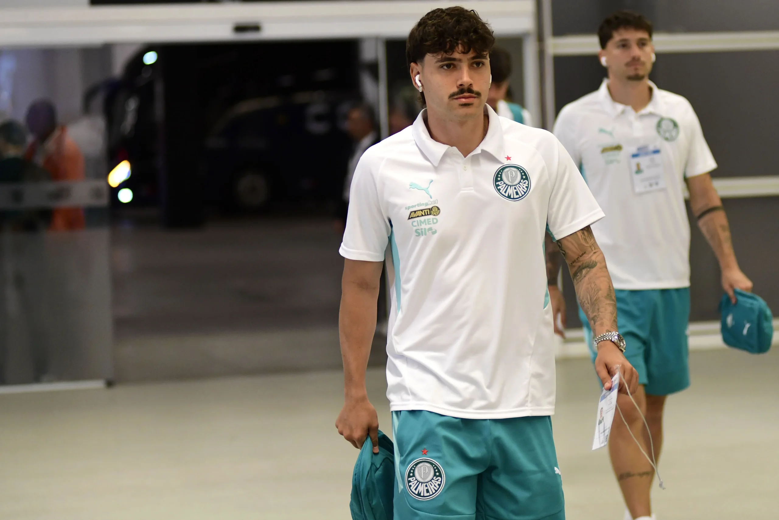 Meio-campista Mauricio é chamado pela seleção do Paraguai e sonha com a Copa do Mundo - Imagem do artigo