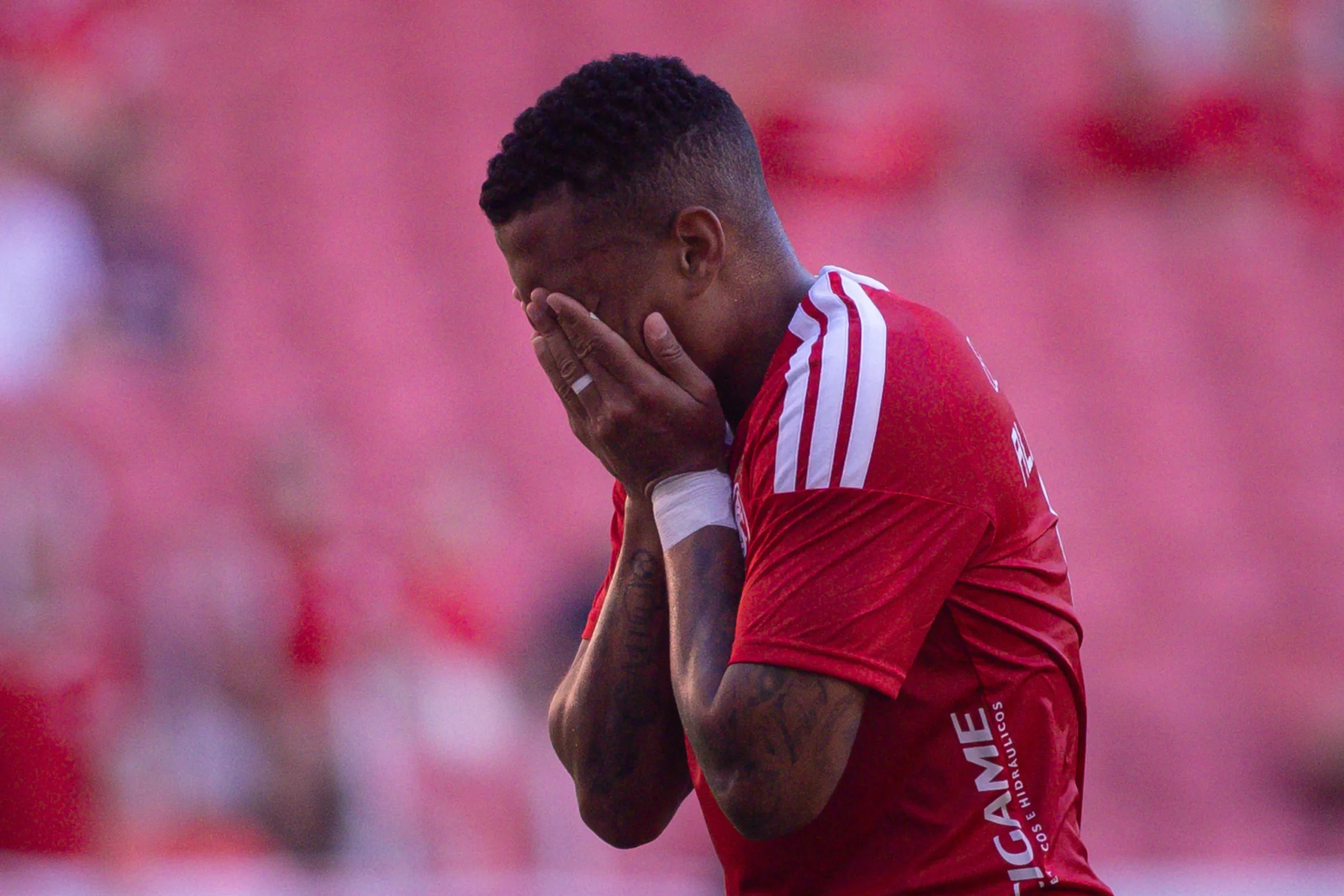 Sete fatores que levaram o Inter à última posição do Brasileirão - Imagem do artigo
