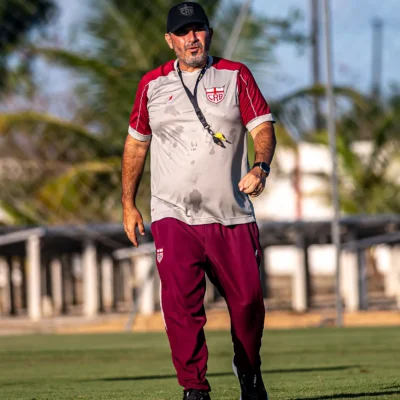 Barroca deve manter escalação do CRB para duelo eliminatório com o Figueirense