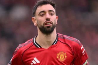 Bruno Fernandes supera marca histórica de Beckham no Manchester United