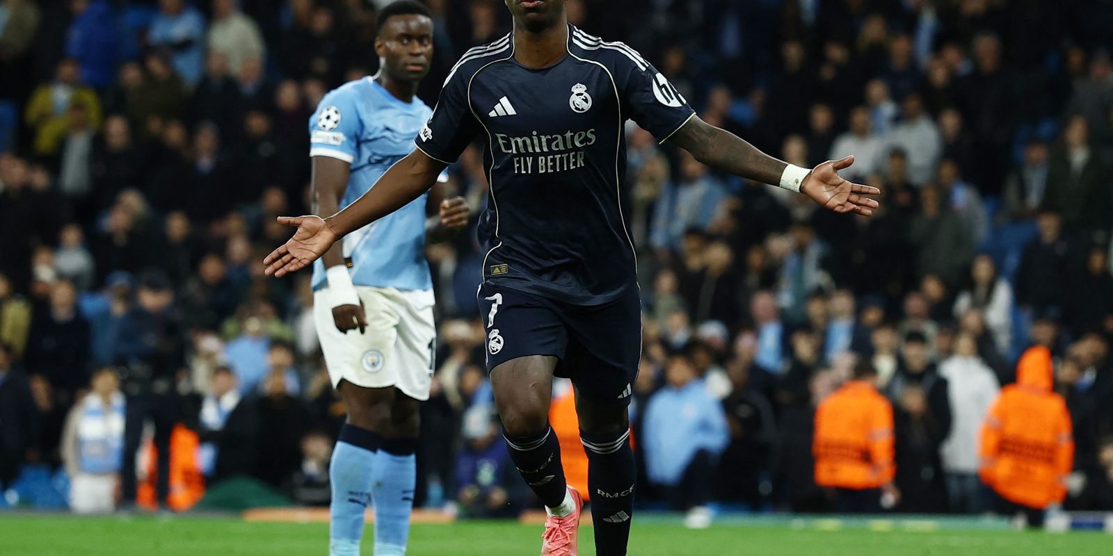 Real Madrid derrota Manchester City com dois de Vinícius Júnior e garante vaga nas quartas da Champions - Imagem do artigo