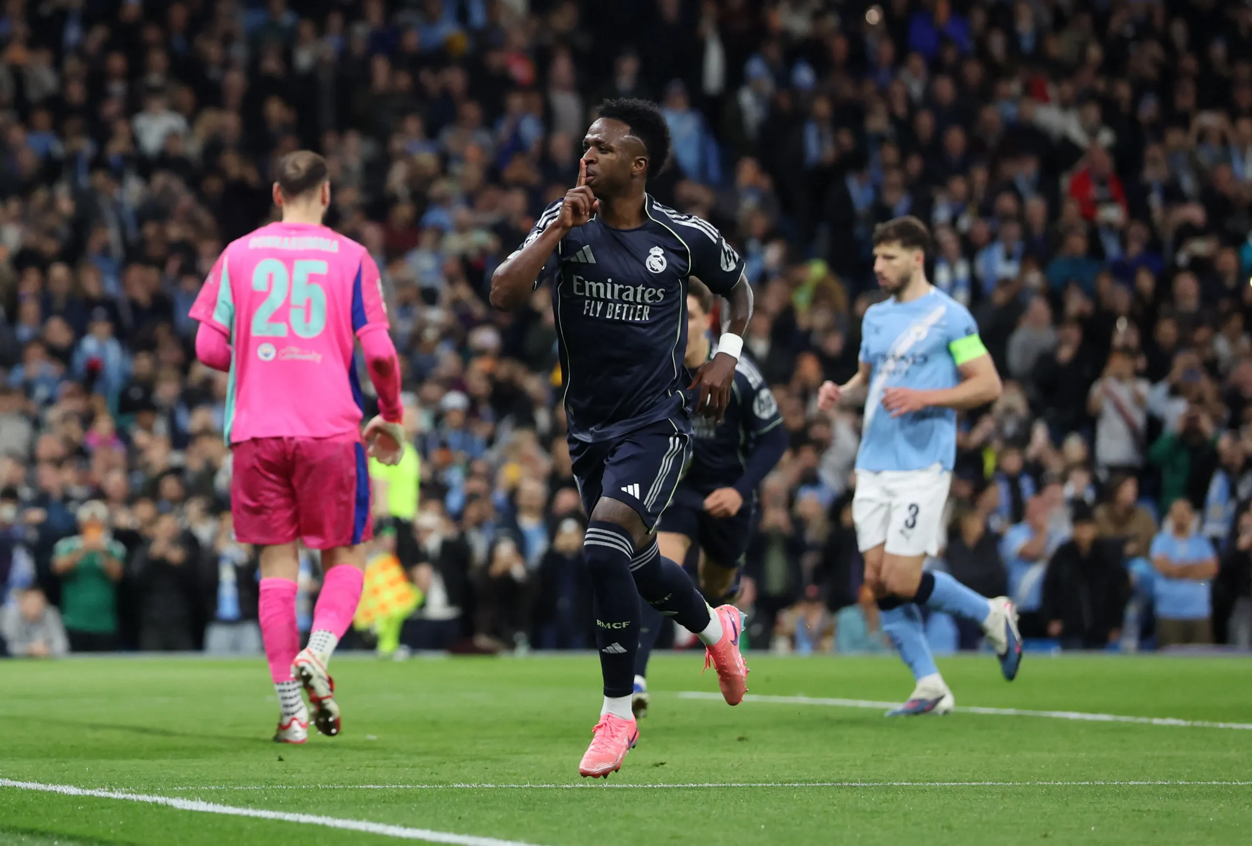 Vini Jr. triplica média de gols sob Arbeloa e responde por 50% dos tentos do Real no mata-mata da Champions - Imagem do artigo