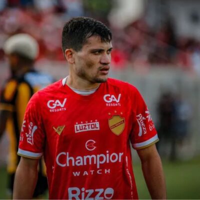 Santa Cruz fecha com o atacante Ronald para a disputa da Série C