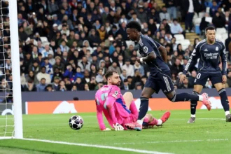 Vinícius Júnior decide, Real Madrid elimina Manchester City e avança na Liga dos Campeões
