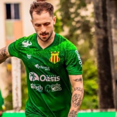 Santa Cruz oficializa lateral Zé Mário, ex-Sergipe, para a Série C
