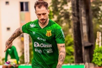 Santa Cruz oficializa lateral Zé Mário, ex-Sergipe, para a Série C