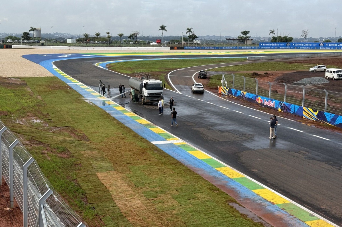 Chuvas fortes deixam equipes da MotoGP apreensivas na chegada ao Autódromo de Goiânia - Imagem do artigo