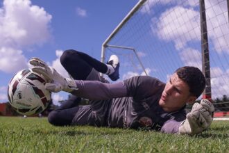 Náutico confirma goleiro Arthur e zagueiro Gustavo Henrique para a Série B