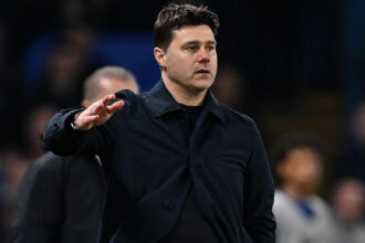 Tottenham vê Sean Dyche e Mauricio Pochettino como principais opções para o comando técnico