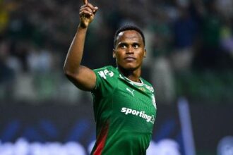Rodada de quarta-feira no Brasileirão tem virada do Vasco, gol de pênalti de Neymar e estreia de Arias pelo Palmeiras