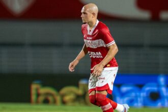 CRB supera Figueirense e avança à quinta fase da Copa do Brasil