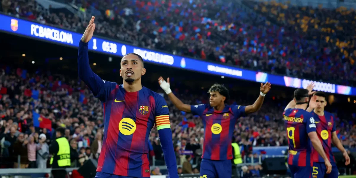 Barcelona avança às quartas da Champions com 7 a 2 sobre o Newcastle; Raphinha marca dois