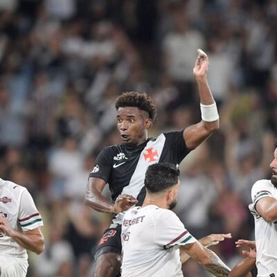 Vasco vira sobre o Fluminense no Maracanã e garante triunfo com gol de Thiago Mendes nos acréscimos