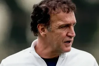 Cuca faz nova estreia pelo Santos contra o Cruzeiro, rival de seu retorno em 2018