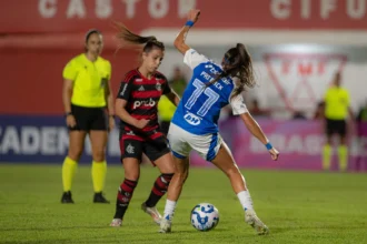 Flamengo e Cruzeiro duelam nesta sexta pelo Brasileiro Feminino; veja horário e transmissão