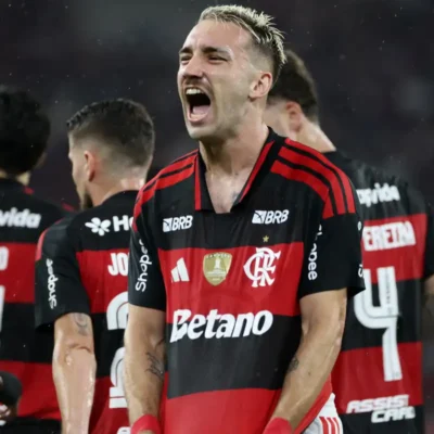 Flamengo supera Remo por 3 a 0 no Maracanã e assume vaga no G4
