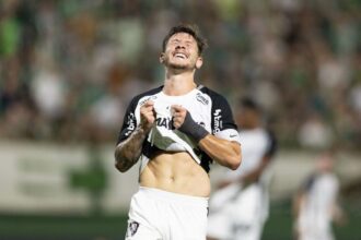 Chapecoense e Corinthians empatam sem gols na Arena Condá pela 7ª rodada do Brasileirão