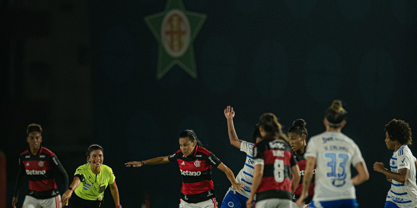 Flamengo e Cruzeiro ficam no 1 a 1 na abertura da 4ª rodada do Brasileirão Feminino - Imagem do artigo