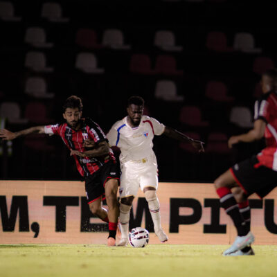 Botafogo-SP goleia Fortaleza por 4 a 0 na estreia da Série B