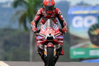 Marc Márquez vence corrida sprint do GP do Brasil após atraso de 1h20