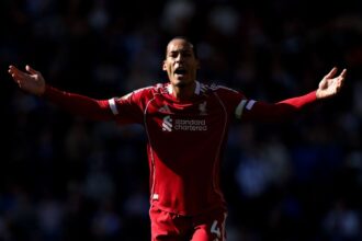 Brighton vence Liverpool, Welbeck decide e Reds chegam ao terceiro jogo sem vitória na Premier League