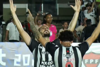 Botafogo-PB empata com Sousa e levanta o 31º troféu do Campeonato Paraibano